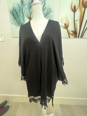 Stella & Dot Black V-Neck Crochet Trim Bathing Suit Cover-Up XS/S